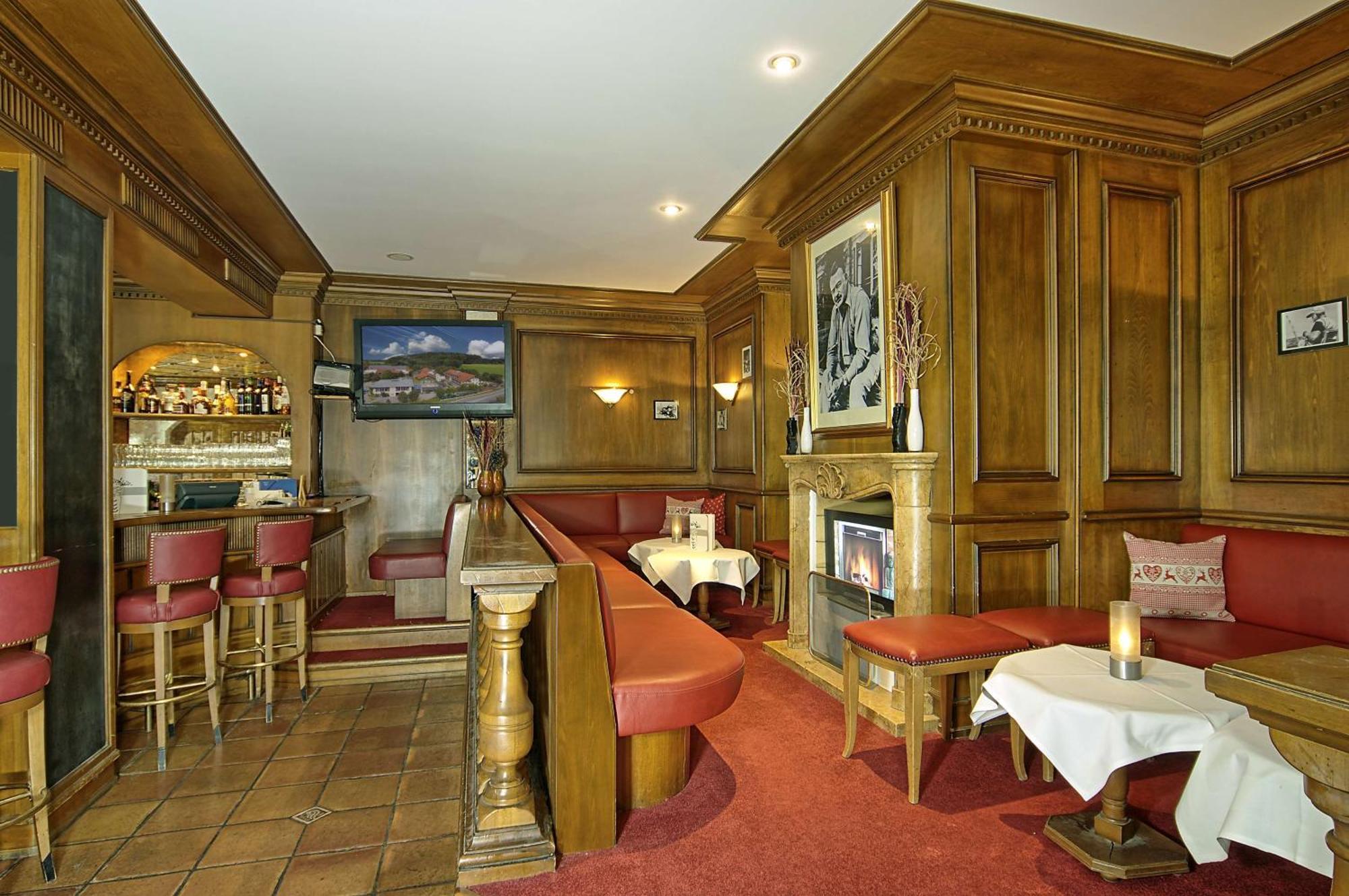 Hotel Bayerischer Hof Miesbach, BW Premier Collection Extérieur photo
